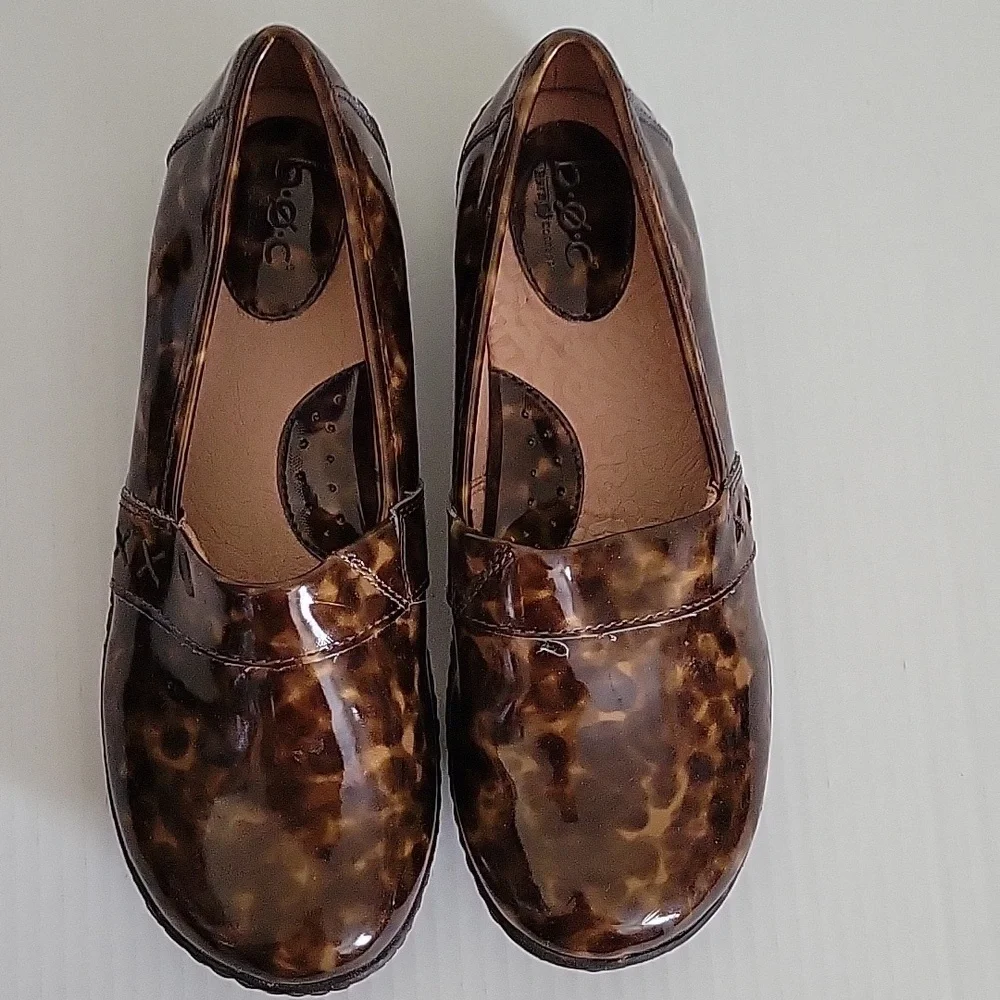 B.O.C. Born Concept Howell vegan patent leather slip-on clogs Tan/ Brown - Picture 1 of 4